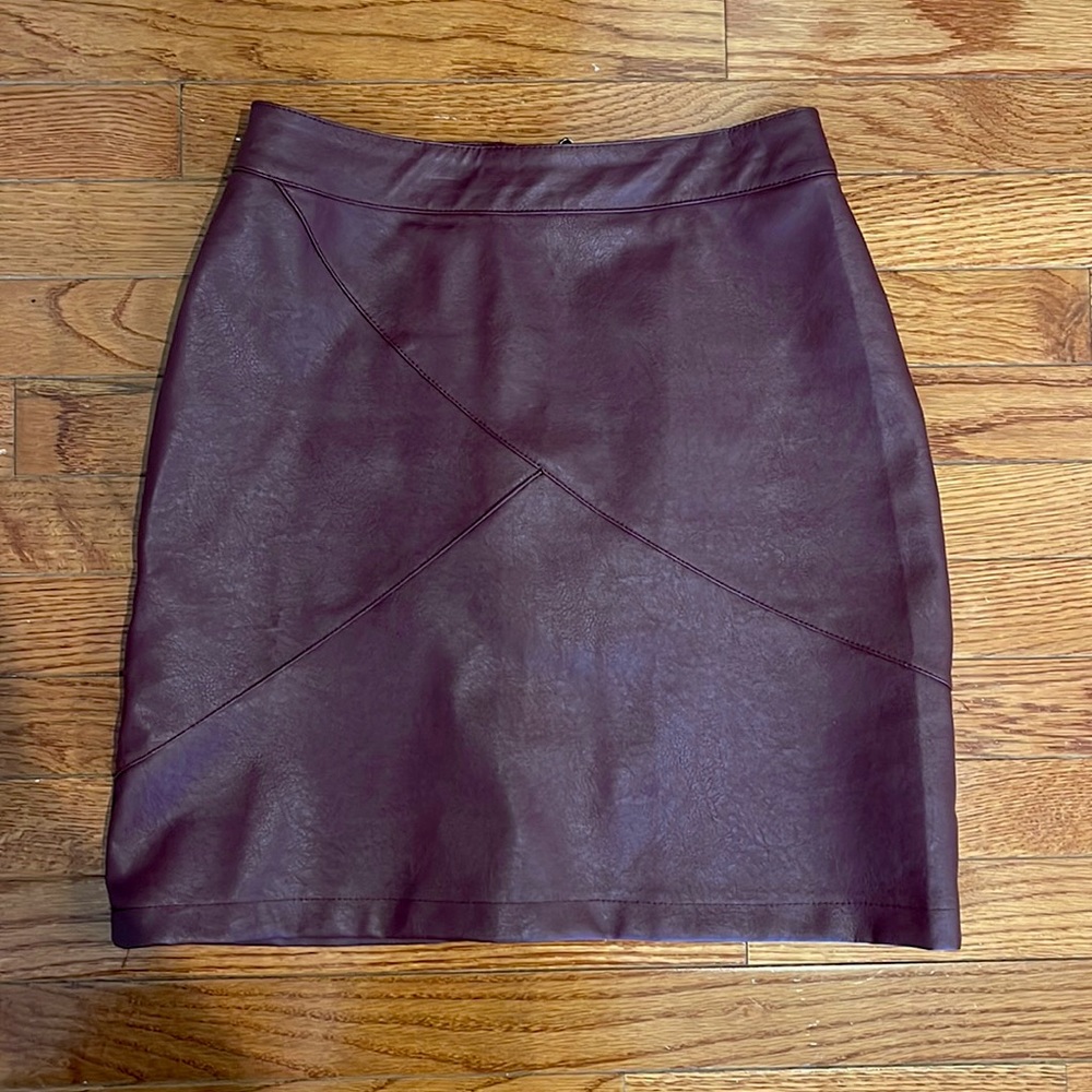 Maroon pleather skirt